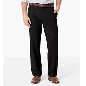 NWT Dockers Pleated Black Khaki Pants 32 32